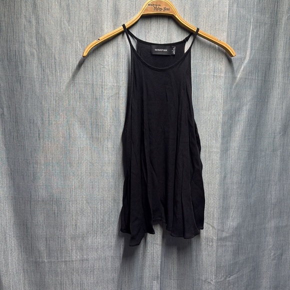 🏴 MINKPINK Black Asymmetrical Relaxed Tank Top size large - Picture 2 of 7